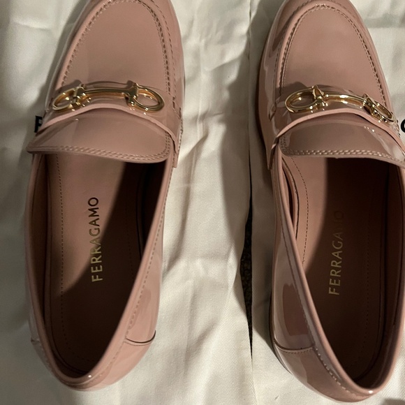 Ferragamo pink gancini loafers - Picture 8 of 13